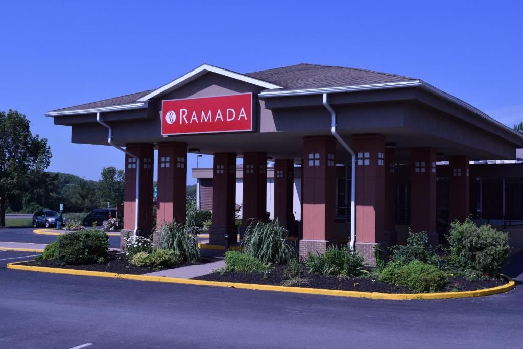 Ramada by Wyndham East Syracuse Carrier Circle Main image 1